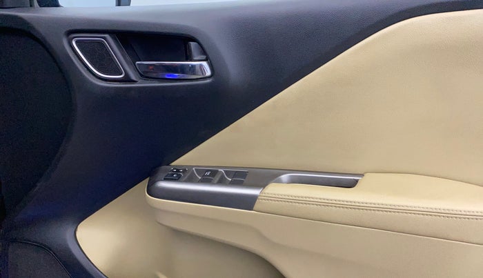 2018 Honda City 1.5L I-VTEC VX, Petrol, Manual, 33,608 km, Driver Side Door Panels Control