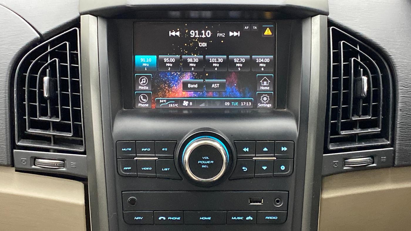 2016 Mahindra XUV500 W10, Diesel, Manual, 62,946 km, Infotainment System