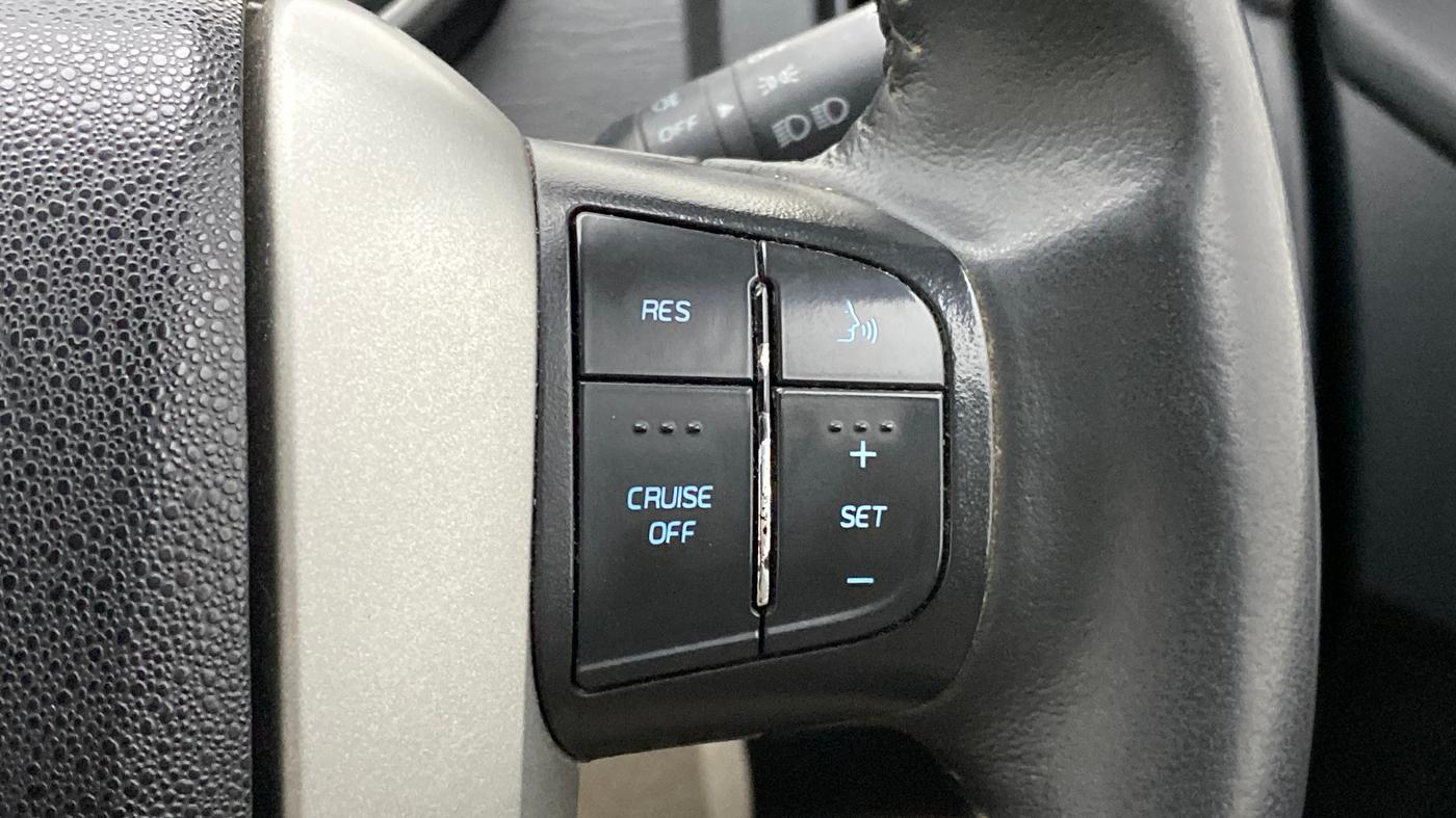 2016 Mahindra XUV500 W10, Diesel, Manual, 62,946 km, Adaptive Cruise Control