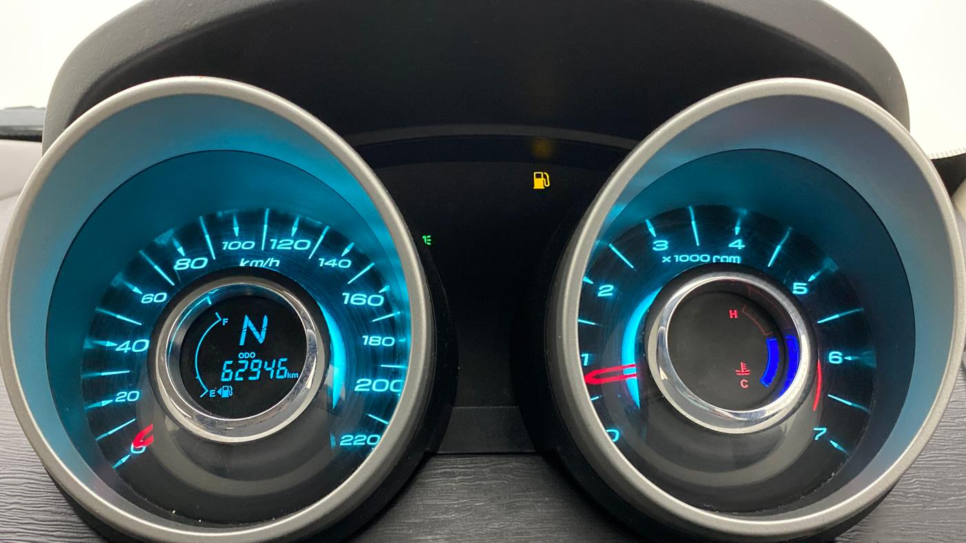 2016 Mahindra XUV500 W10, Diesel, Manual, 62,946 km, Odometer Image