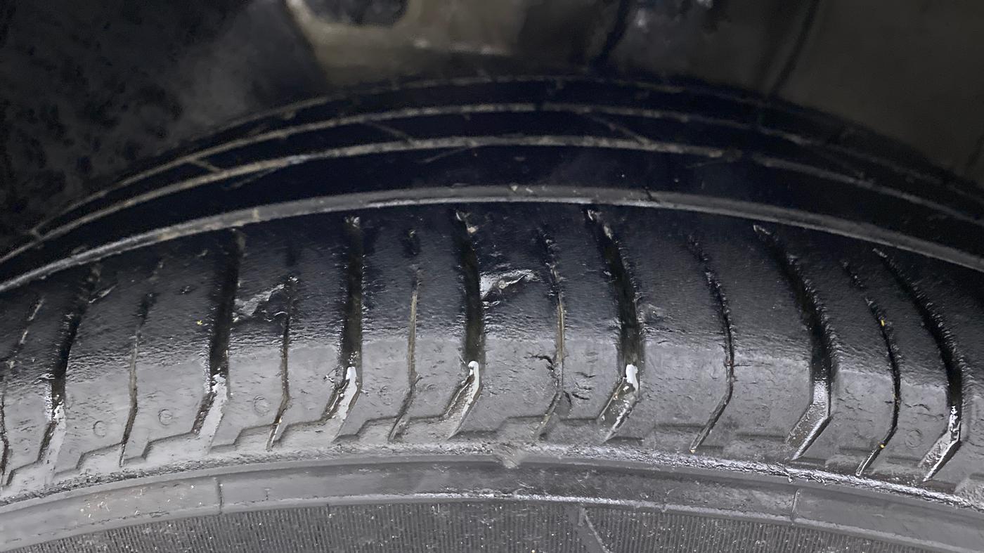2021 Hyundai NEW I20 SPORTZ 1.2 MT, CNG, Manual, 38,847 km, Left Front Tyre Tread