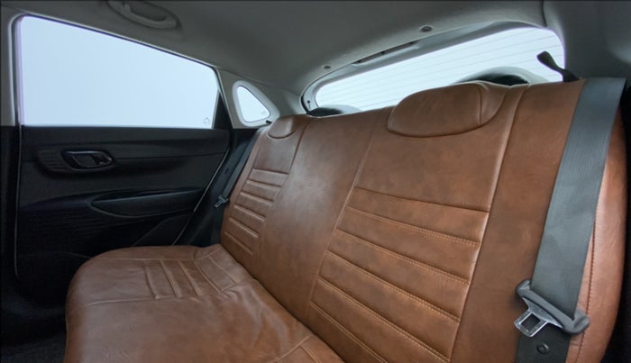 2021 Hyundai NEW I20 SPORTZ 1.2 MT, CNG, Manual, 38,847 km, Right Side Rear Door Cabin