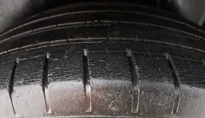 2019 Volkswagen Ameo HIGHLINE PLUS 1.0L 16 ALLOY, Petrol, Manual, 29,292 km, Left Rear Tyre Tread