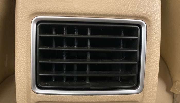 2019 Volkswagen Ameo HIGHLINE PLUS 1.0L 16 ALLOY, Petrol, Manual, 29,292 km, Rear AC Vents