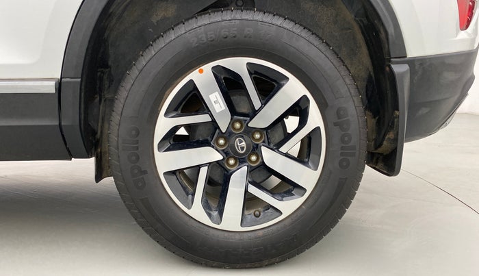 2022 Tata Harrier XZA PLUS, Diesel, Automatic, 10,037 km, Left Rear Wheel