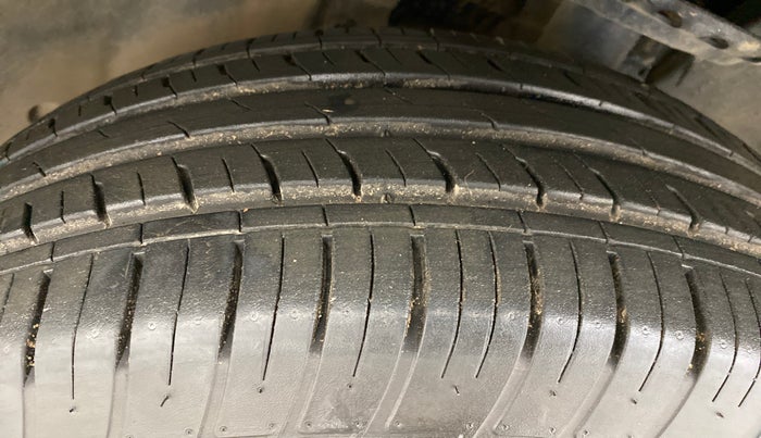 2022 Tata Harrier XZA PLUS, Diesel, Automatic, 10,037 km, Left Front Tyre Tread