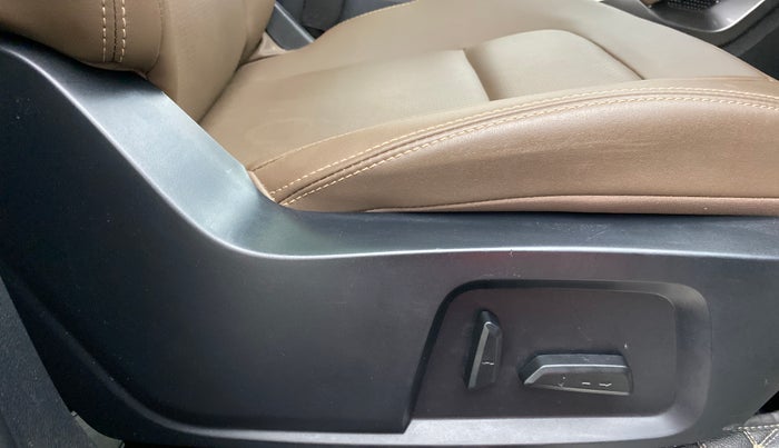 2022 Tata Harrier XZA PLUS, Diesel, Automatic, 10,037 km, Driver Side Adjustment Panel