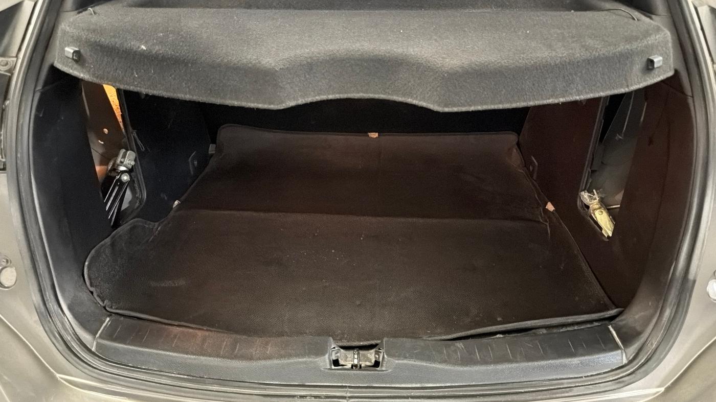 2019 Nissan Kicks XL 1.5, Petrol, Manual, 89,093 km, Boot Inside