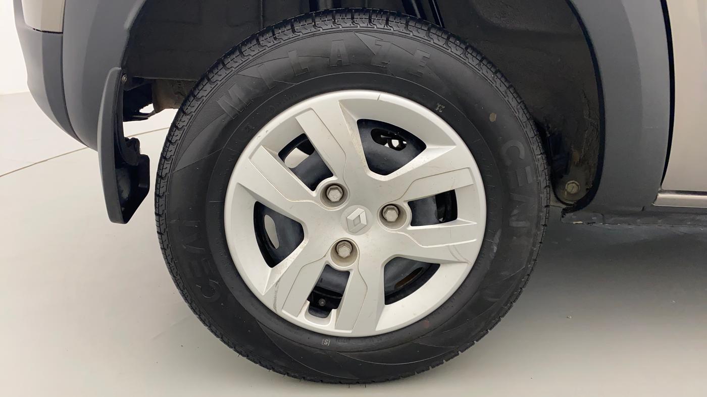 2017 Renault Kwid RXL, Petrol, Manual, 9,840 km, Right Rear Wheel
