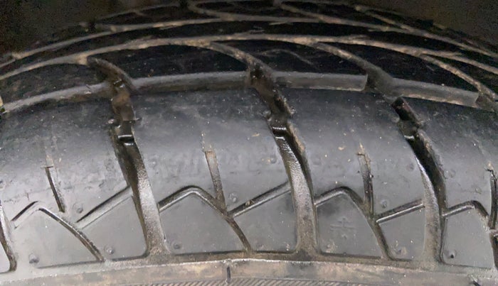 2018 Maruti Wagon R 1.0 LXI CNG, CNG, Manual, 6,251 km, Right Front Tyre Tread