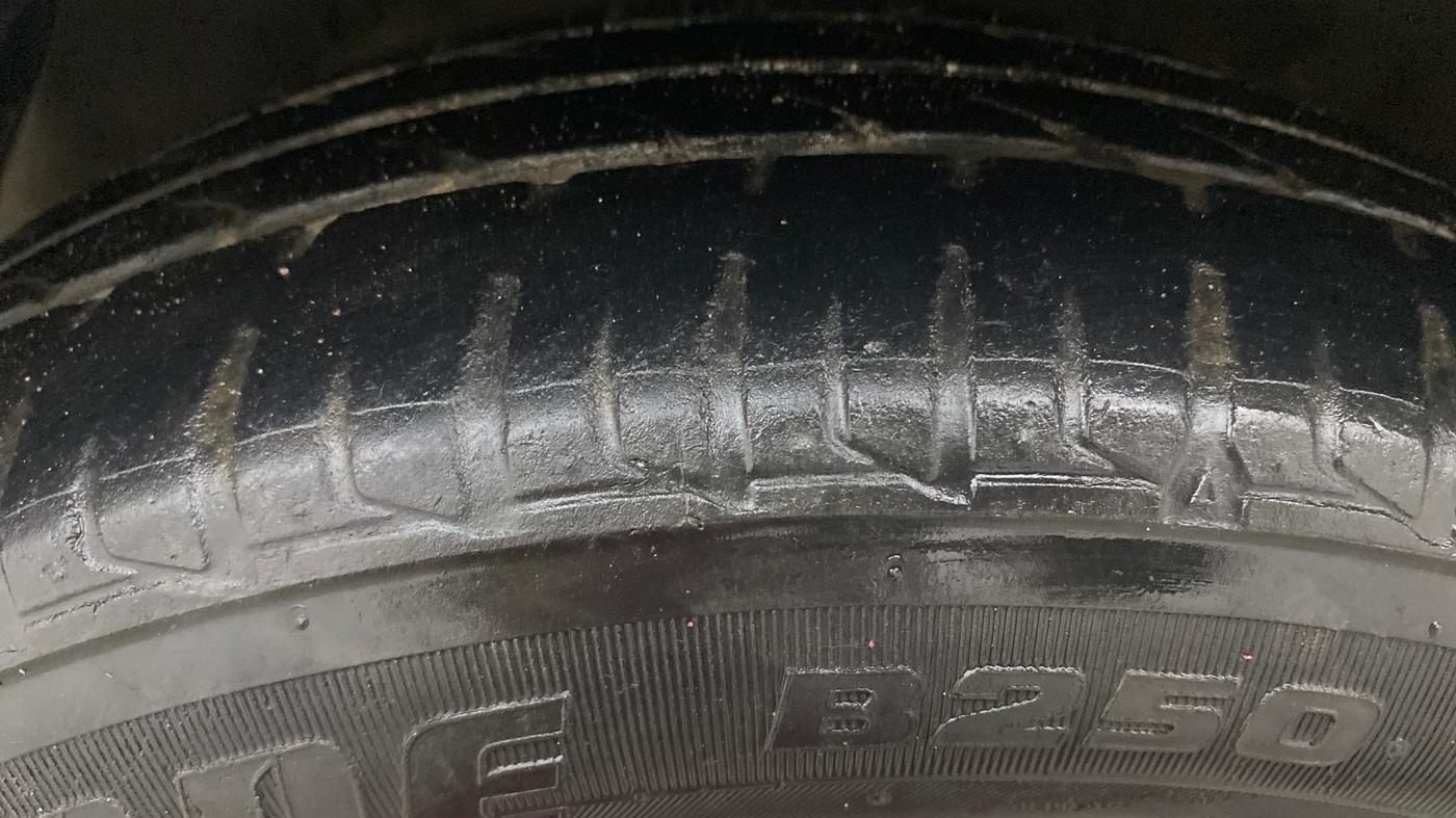 2013 Hyundai i20 MAGNA 1.4 CRDI, Diesel, Manual, 85,113 km, Left Front Tyre Tread