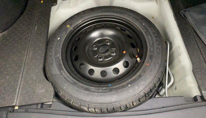 2018 Toyota YARIS VX CVT, Petrol, Automatic, 77,980 km, Spare Tyre