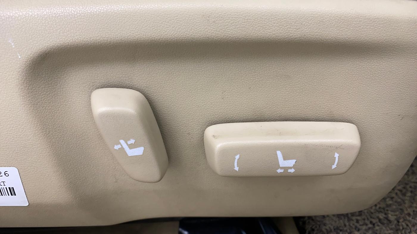 2018 Toyota YARIS VX CVT, Petrol, Automatic, 77,980 km, Driver Side Adjustment Panel