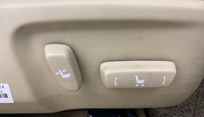 2018 Toyota YARIS VX CVT, Petrol, Automatic, 77,980 km, Driver Side Adjustment Panel