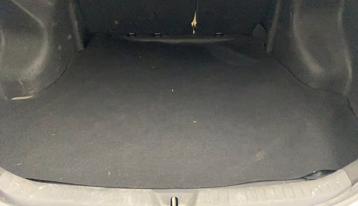 2018 Toyota YARIS VX CVT, Petrol, Automatic, 77,980 km, Boot Inside