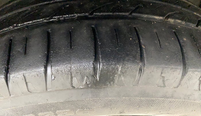 2018 Toyota YARIS VX CVT, Petrol, Automatic, 77,980 km, Right Front Tyre Tread