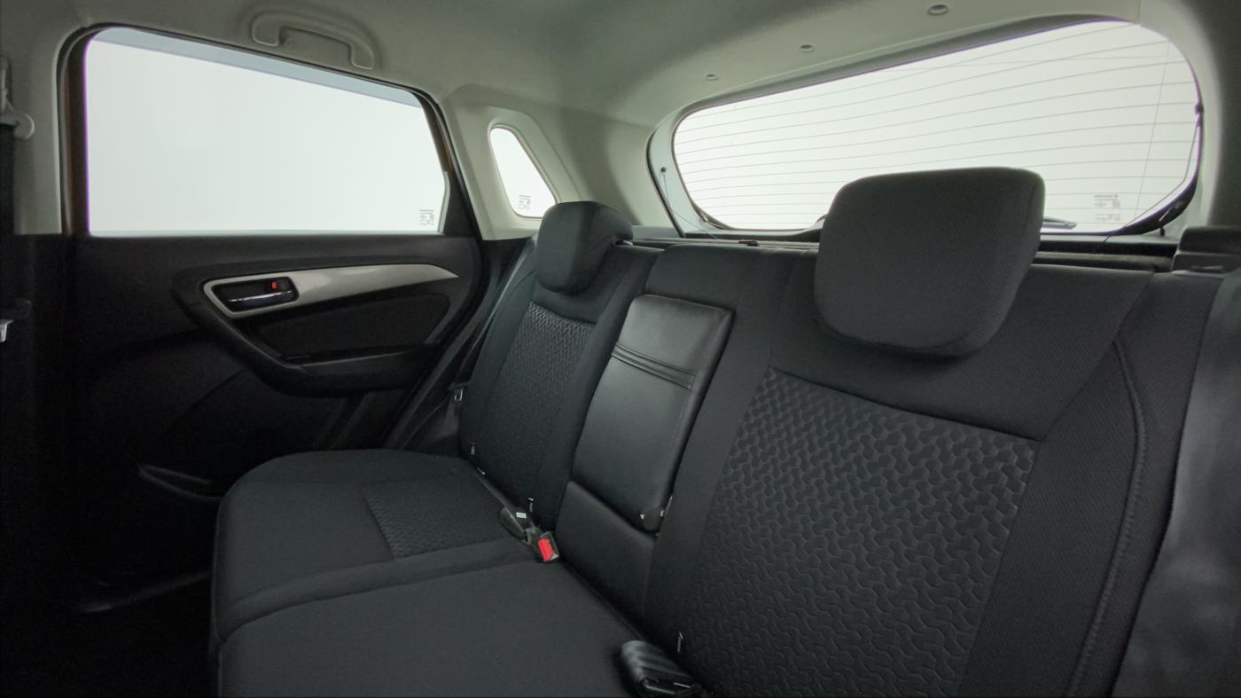2018 Maruti Vitara Brezza ZDI+ DUAL TONE AMT, Diesel, Automatic, 56,825 km, Right Side Rear Door Cabin