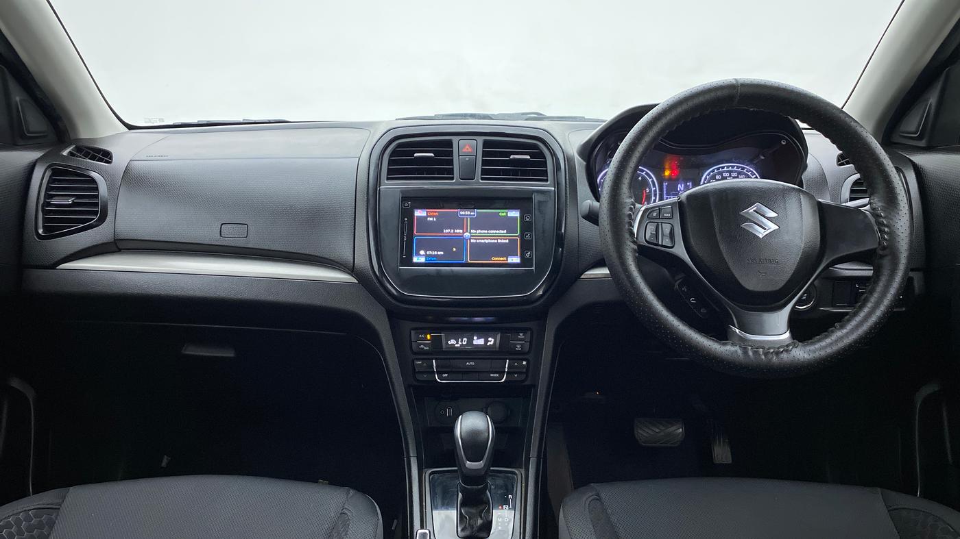 2018 Maruti Vitara Brezza ZDI+ DUAL TONE AMT, Diesel, Automatic, 56,825 km, Dashboard