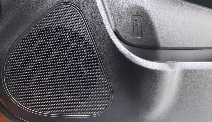 2018 Maruti Vitara Brezza ZDI+ DUAL TONE AMT, Diesel, Automatic, 56,825 km, Speaker