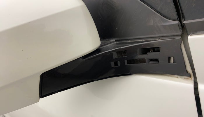 2015 Maruti Swift VXI, Petrol, Manual, 65,291 km, Right rear-view mirror - Cover has minor damage