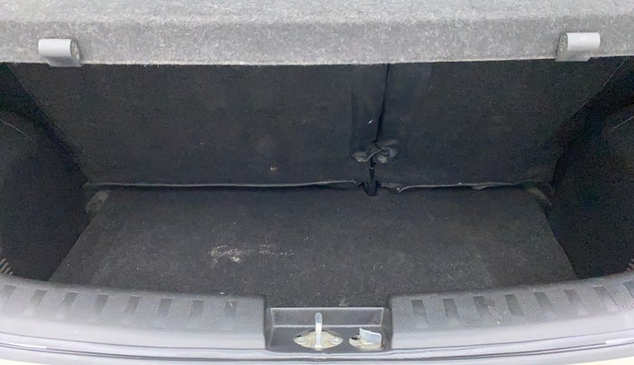 2015 Maruti Swift VXI, Petrol, Manual, 65,291 km, Boot Inside