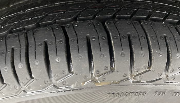 2014 Maruti Swift Dzire VDI, Diesel, Manual, 1,22,042 km, Left Rear Tyre Tread