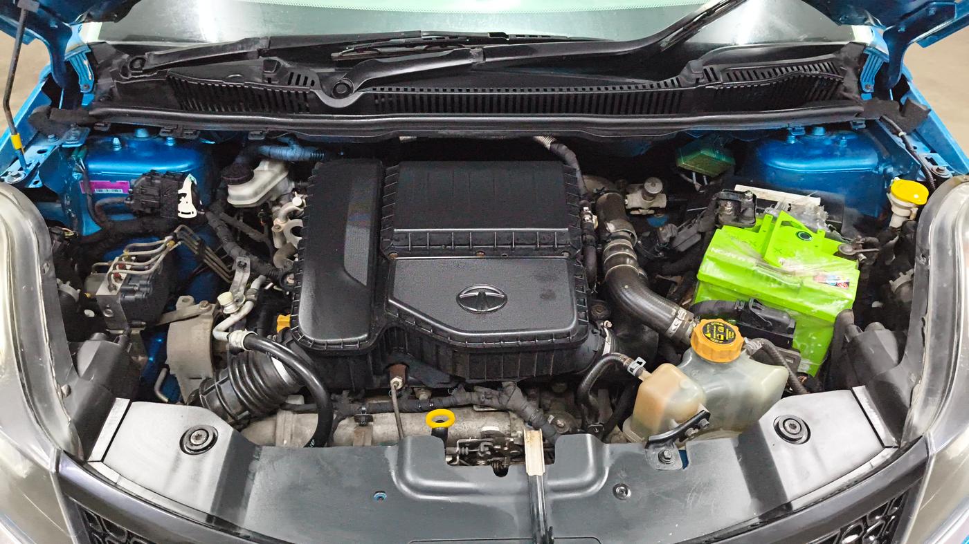 2018 Tata NEXON XZ PLUS DIESEL, Diesel, Manual, 82,595 km, Engine View