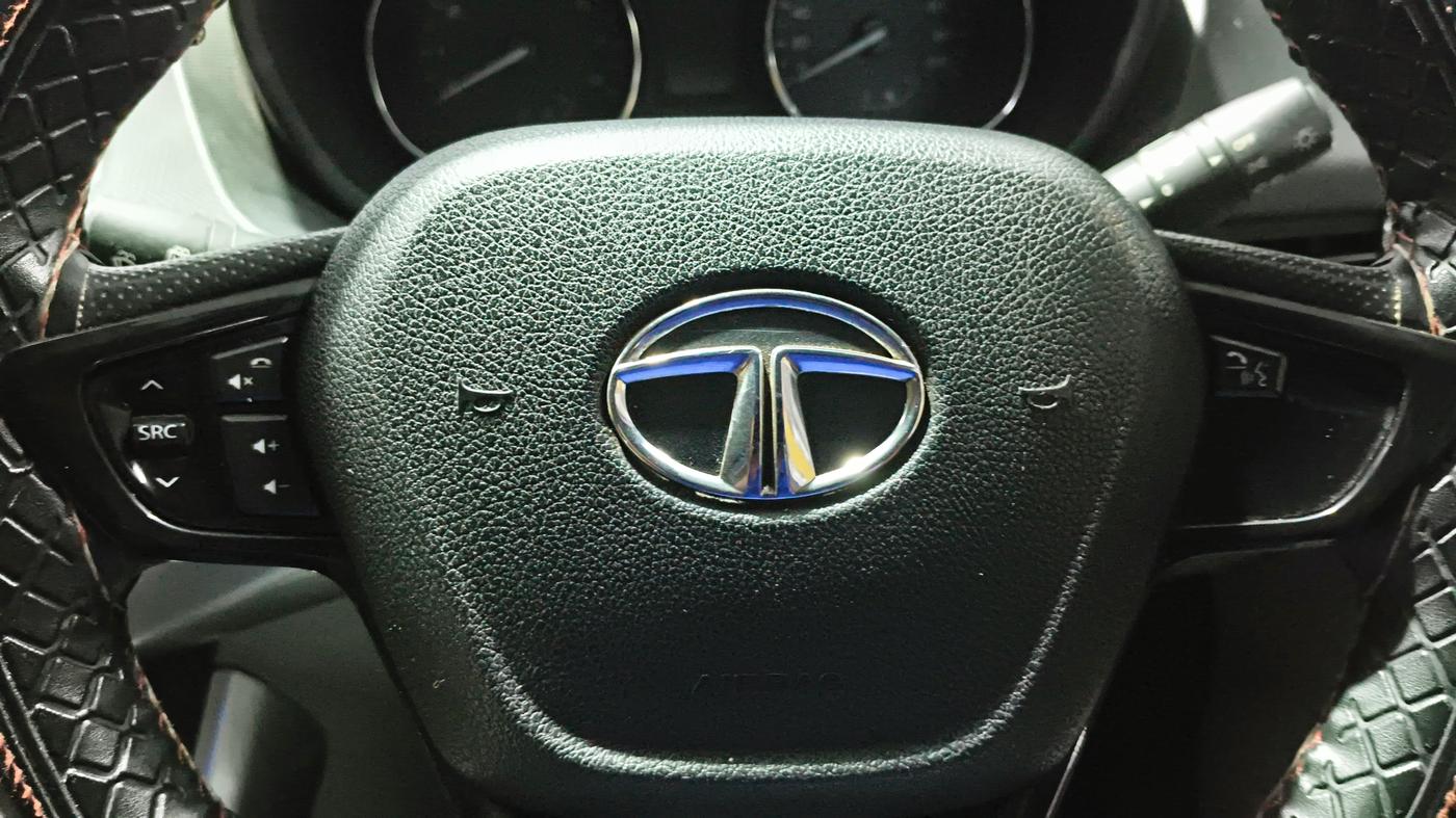 2018 Tata NEXON XZ PLUS DIESEL, Diesel, Manual, 82,595 km, Adaptive Cruise Control