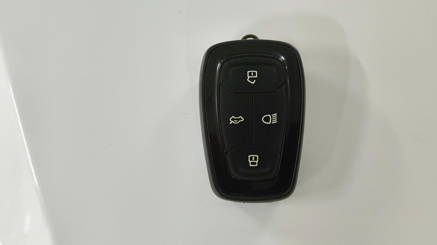 2018 Tata NEXON XZ PLUS DIESEL, Diesel, Manual, 82,595 km, Key Close Up