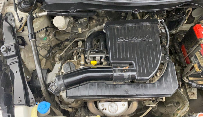 2014 Maruti Swift VXI, Petrol, Manual, 71,357 km, Engine View - Right