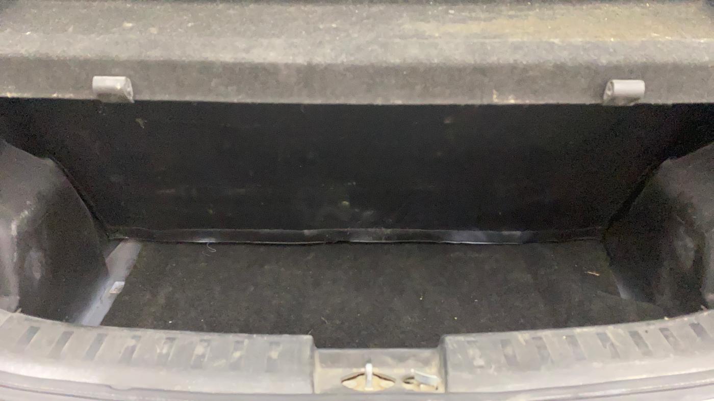 2014 Maruti Swift VXI, Petrol, Manual, 71,357 km, Boot Inside
