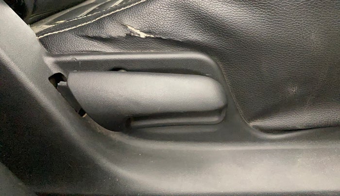 2014 Maruti Swift VXI, Petrol, Manual, 71,357 km, Driver Side Adjustment Panel