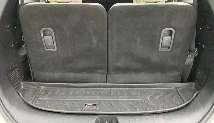 2022 Mahindra XUV700 AX 7 LUXURY D AT 7 STR, Diesel, Automatic, 43,313 km, Boot Inside