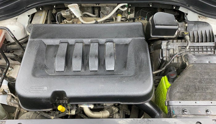 2022 Mahindra XUV700 AX 7 LUXURY D AT 7 STR, Diesel, Automatic, 43,313 km, Engine View