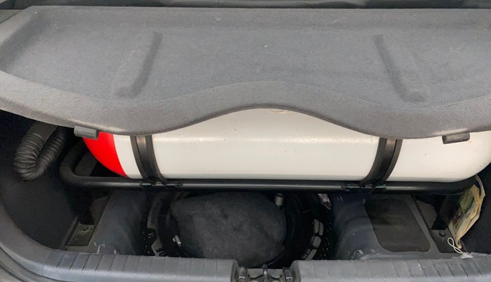 2021 Hyundai GRAND I10 NIOS SPORTZ 1.2 KAPPA VTVT CNG, CNG, Manual, 1,22,596 km, Boot Inside