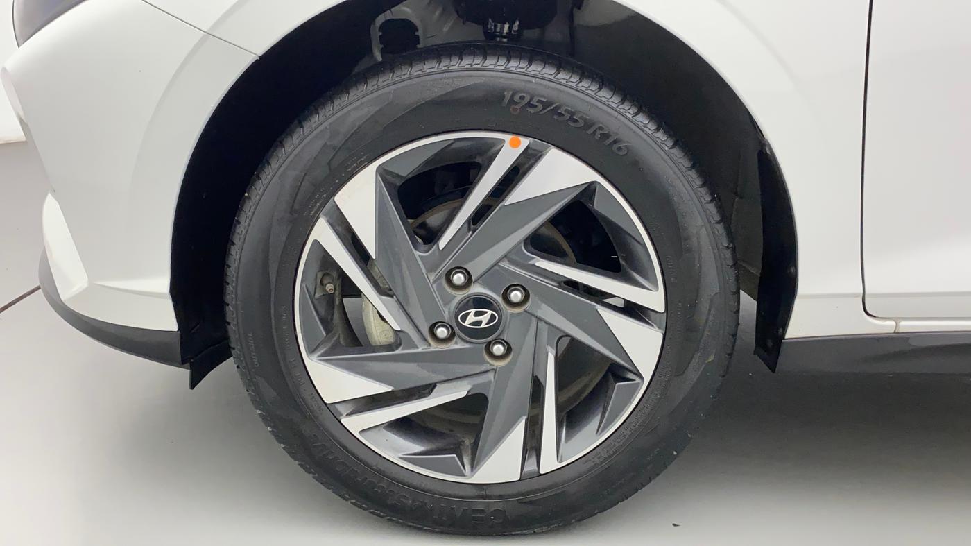 2022 Hyundai NEW I20 ASTA 1.2 MT, Petrol, Manual, 3,198 km, Left Front Wheel