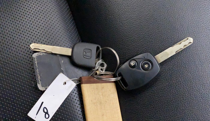 2018 Honda BR-V 1.5L I-VTEC S, Petrol, Manual, 62,149 km, Key Close Up