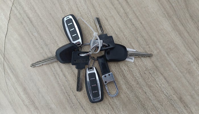 2019 Maruti Baleno SIGMA PETROL 1.2, Petrol, Manual, 19,306 km, Key Close Up