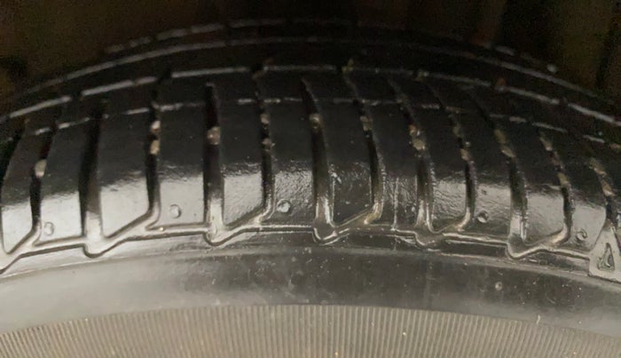 2021 Tata Tiago XZA PLUS DUAL TONE PETROL, Petrol, Automatic, 31,267 km, Left Rear Tyre Tread