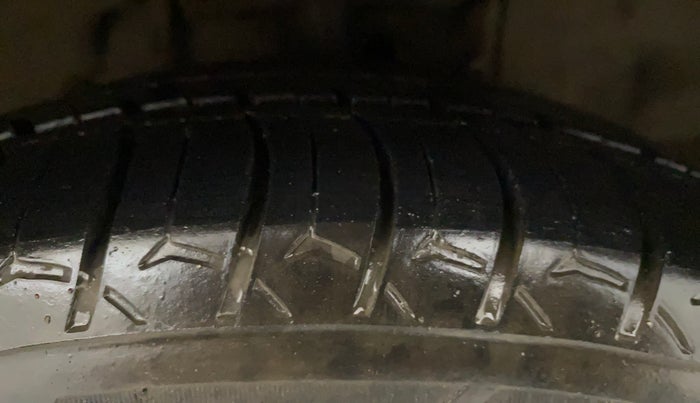 2021 Tata Tiago XZA PLUS DUAL TONE PETROL, Petrol, Automatic, 31,267 km, Right Front Tyre Tread