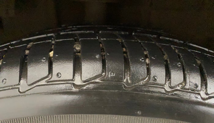 2021 Tata Tiago XZA PLUS DUAL TONE PETROL, Petrol, Automatic, 31,267 km, Right Rear Tyre Tread