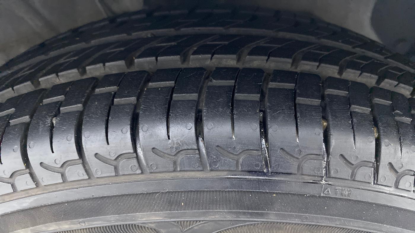 2020 Hyundai NEW SANTRO SPORTZ 1.1, Petrol, Manual, 5,263 km, Right Front Tyre Tread