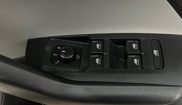 2021 Skoda KUSHAQ STYLE 1.0L TSI MT, Petrol, Manual, 73,194 km, Driver Side Door Panels Control