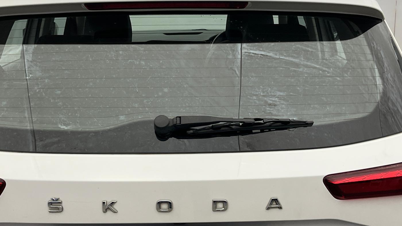 2021 Skoda KUSHAQ STYLE 1.0L TSI MT, Petrol, Manual, 73,194 km, Rear Wiper