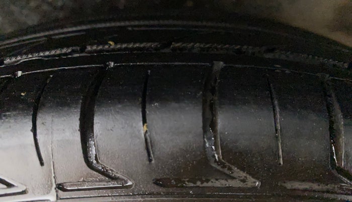 2013 Hyundai i10 SPORTZ 1.2, Petrol, Manual, 54,806 km, Right Rear Tyre Tread