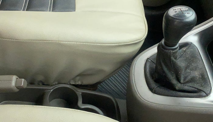 2013 Hyundai i10 SPORTZ 1.2, Petrol, Manual, 54,806 km, Gear Lever