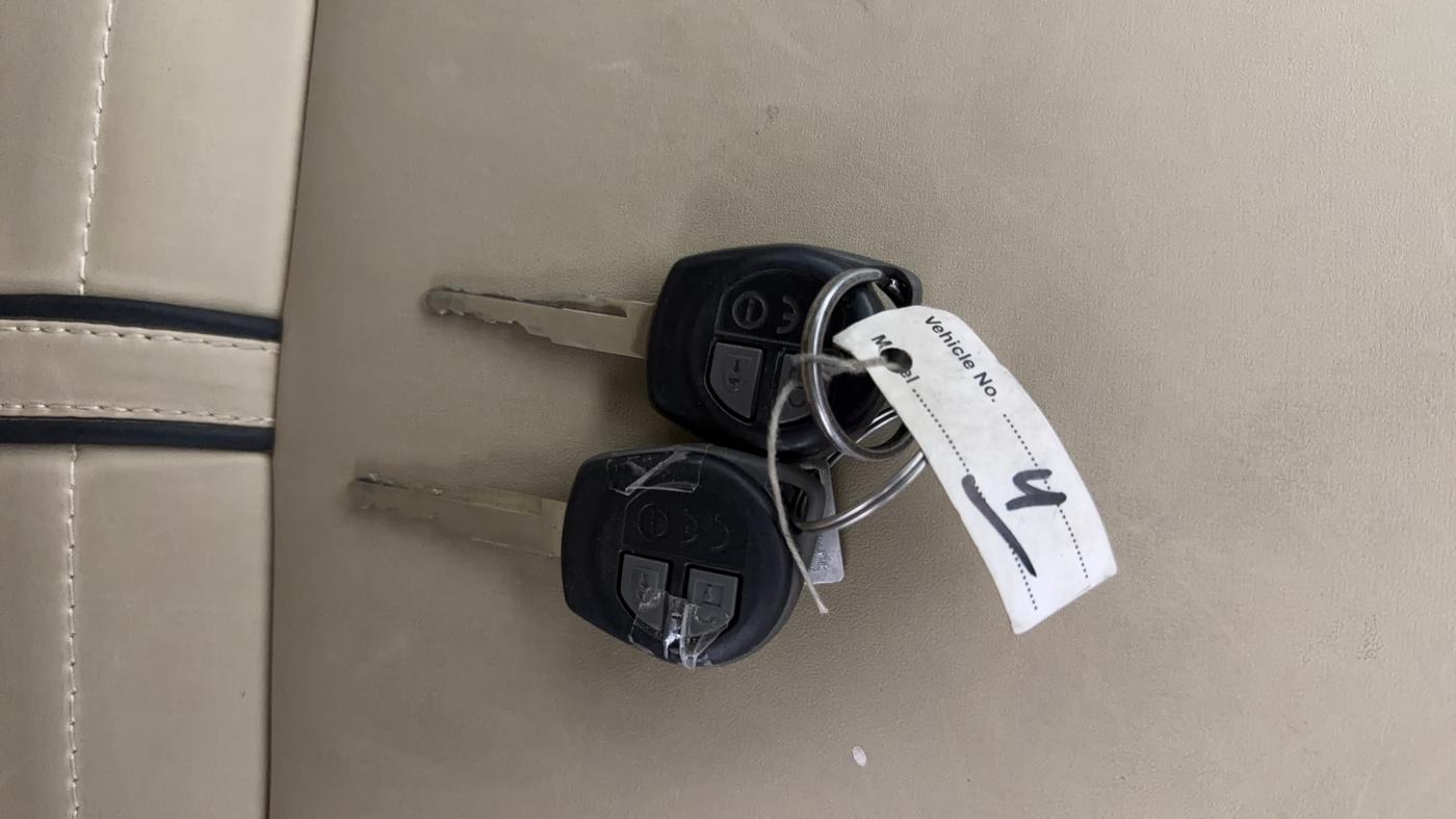 2019 Maruti Dzire VXI, Petrol, Manual, 78,493 km, Key Close Up