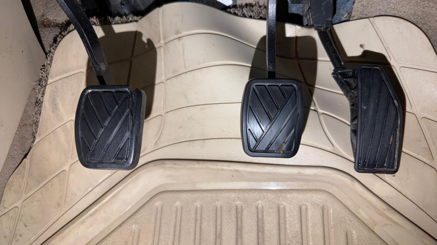 2019 Maruti Dzire VXI, Petrol, Manual, 78,493 km, Pedals