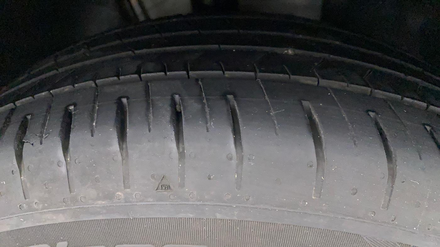 2021 Volkswagen TAIGUN GT PLUS 1.5 TSI DSG, Petrol, Automatic, 19,283 km, Right Front Tyre Tread