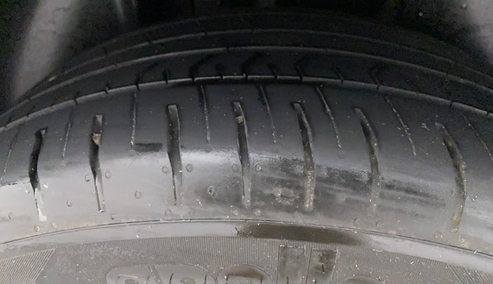 2021 Volkswagen TAIGUN GT PLUS 1.5 TSI DSG, Petrol, Automatic, 19,283 km, Right Rear Tyre Tread